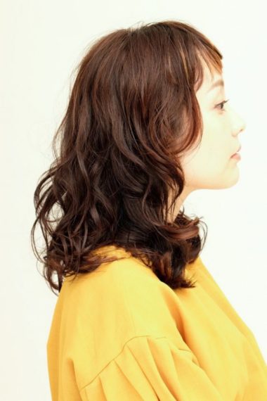 ウェット仕上げのパーマスタイル Befine